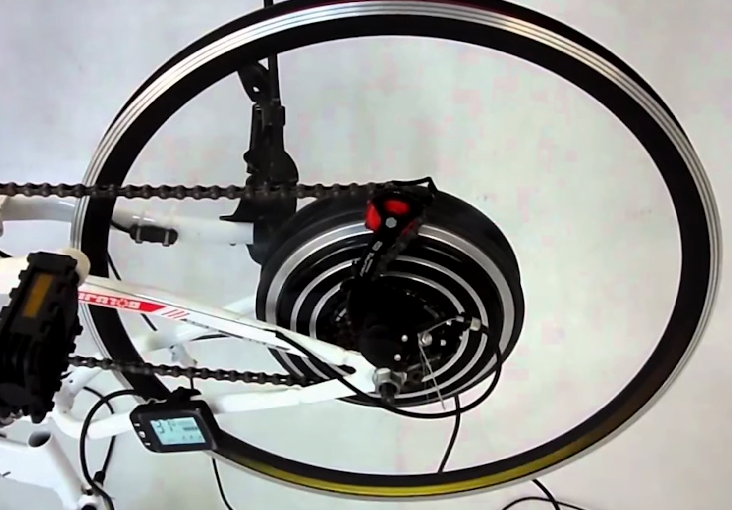 Example of rear wheel hub motor for converting a secondhand bicycle to an eBike